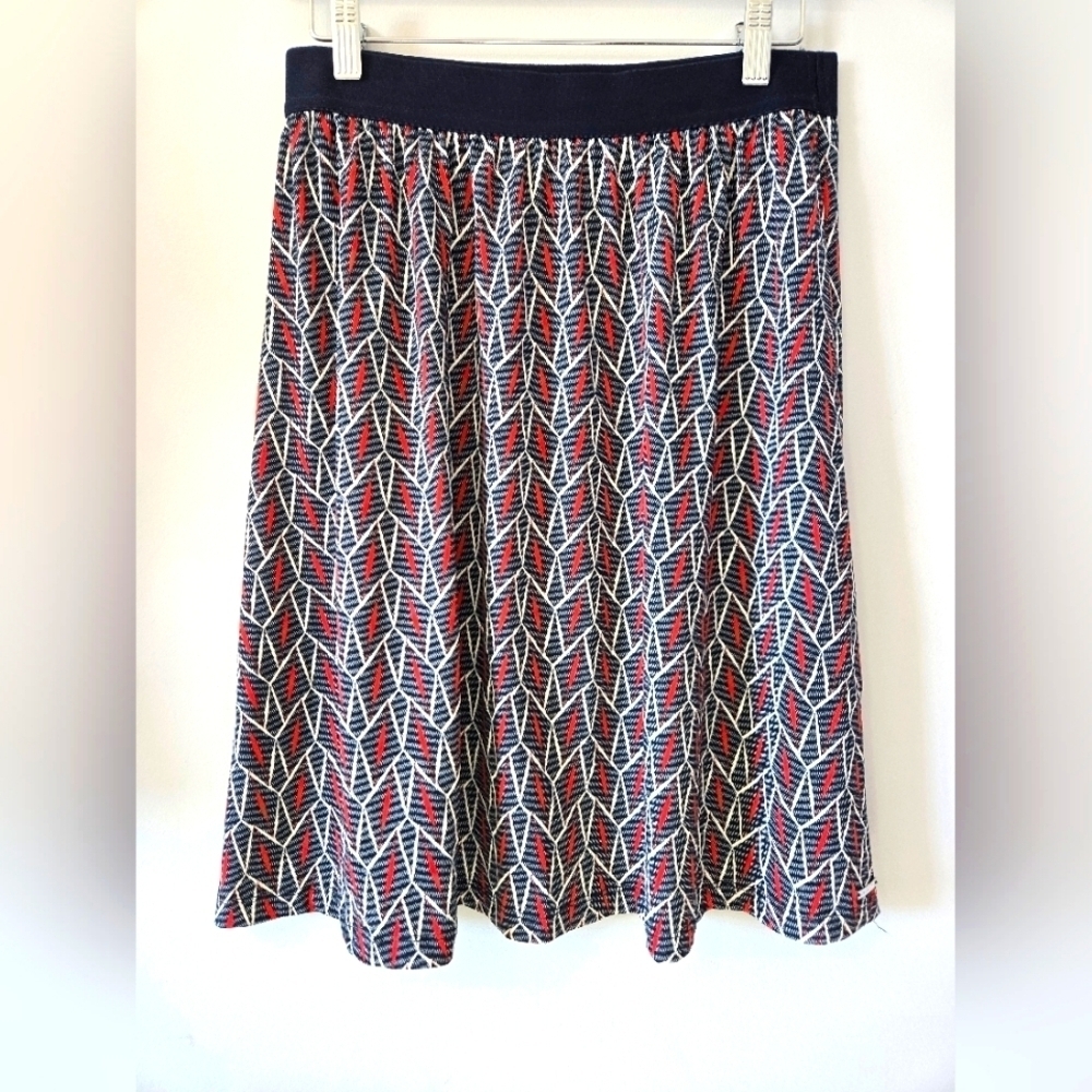 VILA JOY Navy, White and Red Patterned Women's Skirt. Size Small